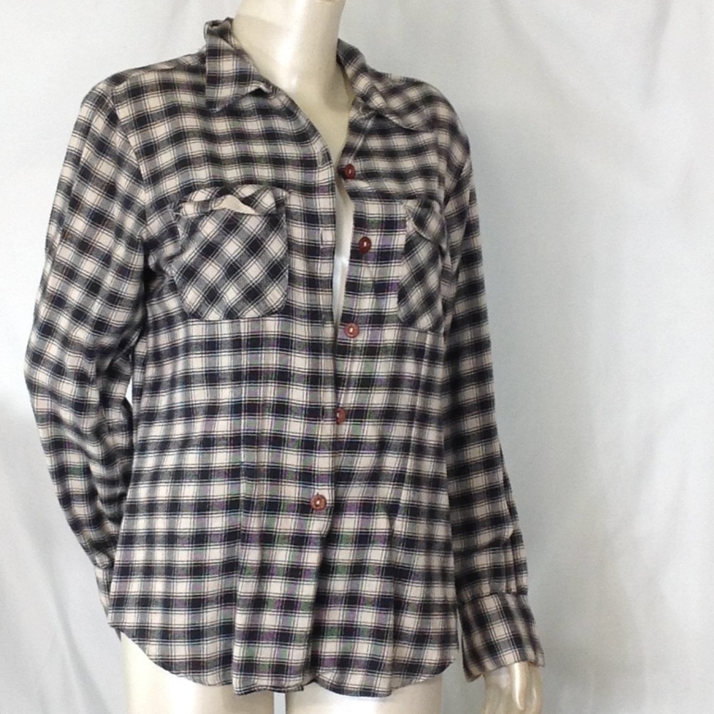 Gap Button Down Black Plaid  Long Sleeves Shirts